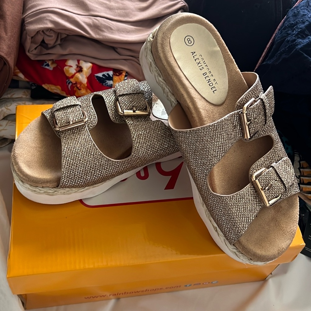 Women’s Platform Sandal Combo! Size 8